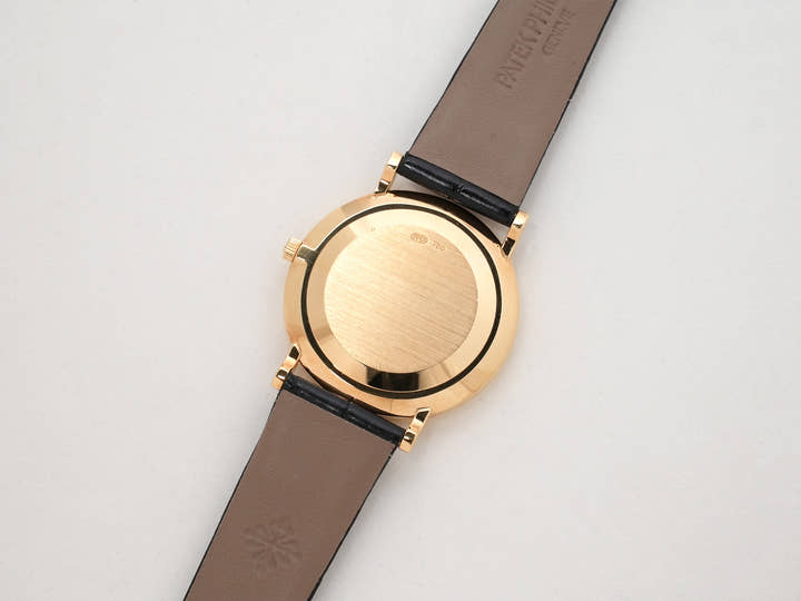 パテックフィリップ カラトラバ Ref.5022J-013 イエローゴールド ホワイト文字盤