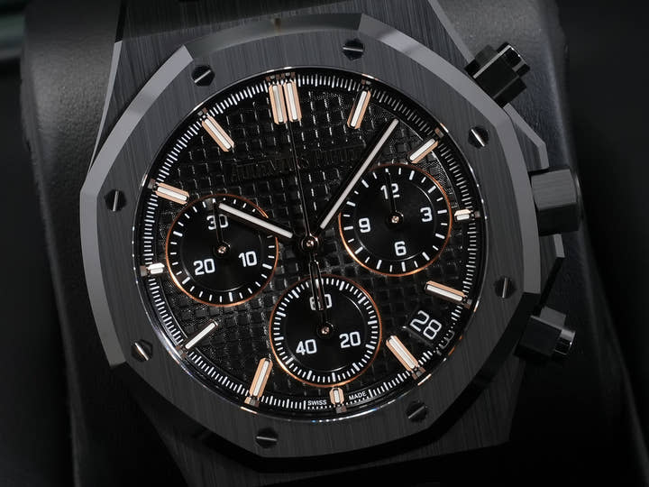 オーデマピゲ ロイヤルオーク クロノグラフ Ref.26240CE.OO.1225CE.02 ブラックセラミック ブラック文字盤