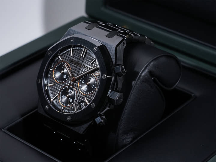 オーデマピゲ ロイヤルオーク クロノグラフ Ref.26240CE.OO.1225CE.02 ブラックセラミック ブラック文字盤