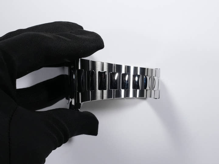 パテックフィリップ ノーチラス Ref.5711/1A-010 ステンレススチール ブルー文字盤