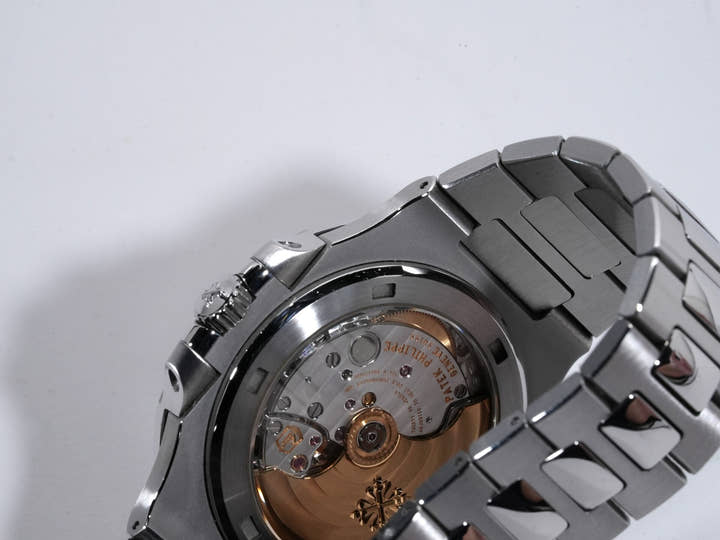 パテックフィリップ ノーチラス Ref.5711/1A-010 ステンレススチール ブルー文字盤