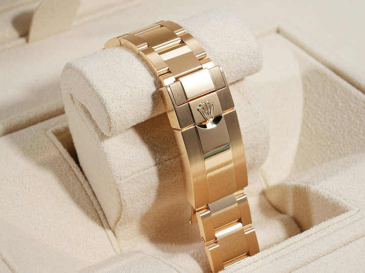 ロレックス デイトナ レインボー Ref.126598RBOW イエローゴールド ブラック文字盤