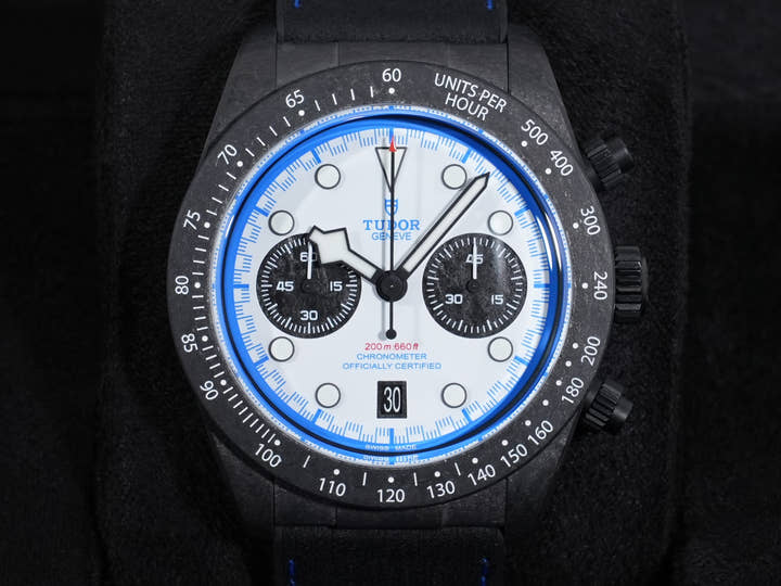 チューダー ブラックベイ クロノグラフ カーボン 25 Ref.79377KN black carbon fibre ホワイト文字盤 未使用 m7yj9qbk