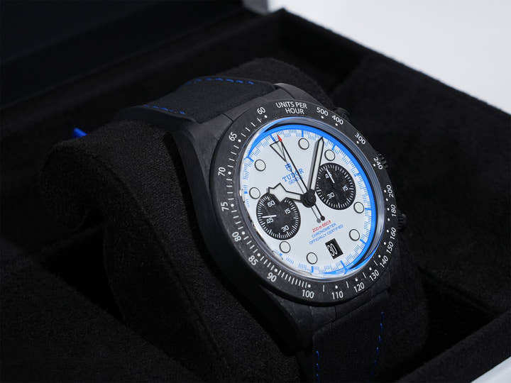 チューダー ブラックベイ クロノグラフ カーボン 25 Ref.79377KN black carbon fibre ホワイト文字盤 未使用 m7yj9qbk