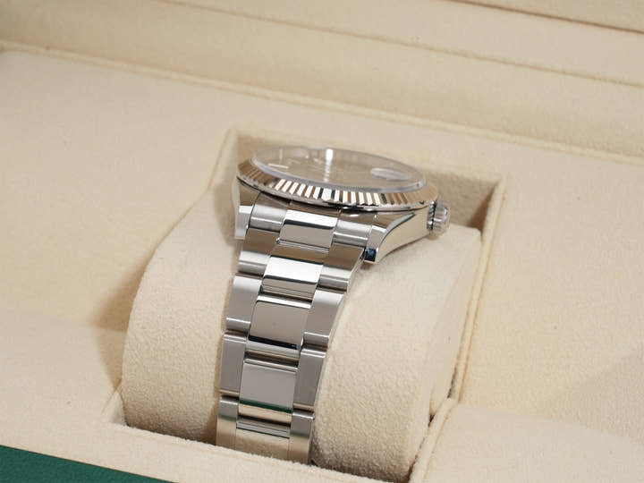 Rolex Datejust 36 Ref. 126234 Stainless Steel/White Gold Bright Blue Dial Oyster Bracelet