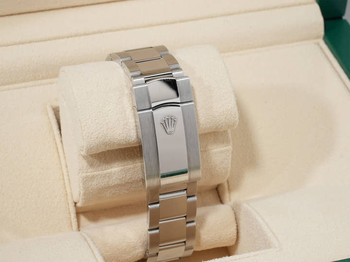 Rolex Datejust 36 Ref. 126234 Stainless Steel/White Gold Bright Blue Dial Oyster Bracelet