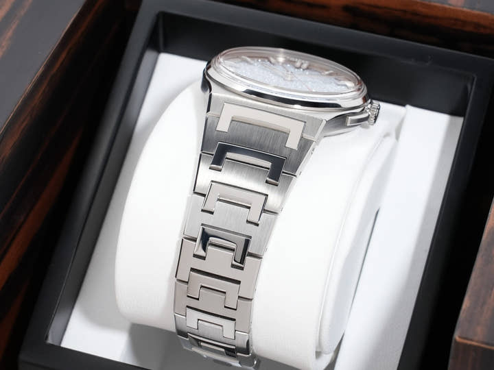 チャペック アンタークティック フローズン・スターS Ref.- ステンレススチール フローズン・スター文字盤 美中古 2z46k4yf