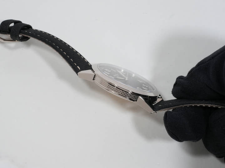 パテックフィリップ カラトラバ Ref.5226G-001 ホワイトゴールド ブラックグラデーションのテクスチャード ラック アントラサイト文字盤