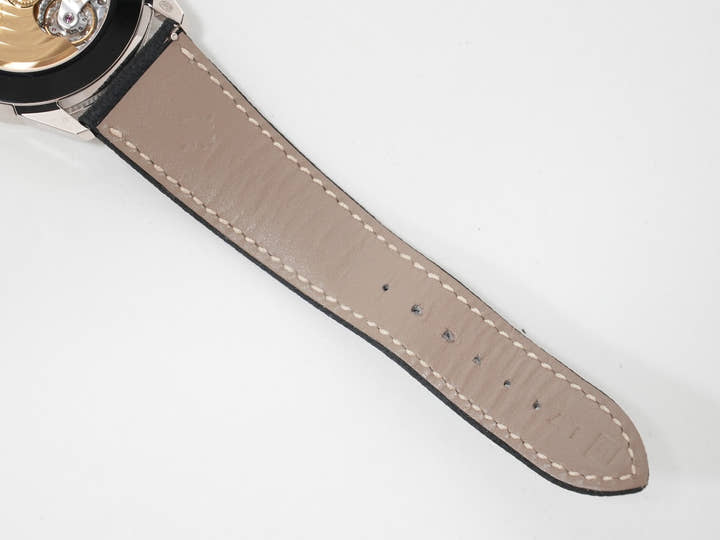 パテックフィリップ カラトラバ Ref.5226G-001 ホワイトゴールド ブラックグラデーションのテクスチャード ラック アントラサイト文字盤