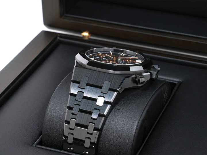 Audemars Piguet Royal Oak Chronograph Ref. 26240CE.OO.1225CE.02 Black Ceramic Black Dial