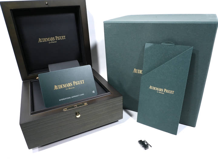 Audemars Piguet Royal Oak Chronograph Ref. 26240CE.OO.1225CE.02 Black Ceramic Black Dial