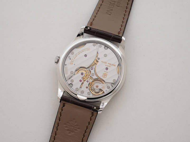 パテックフィリップ カラトラバ Ref.6196P-001 プラチナ ローズゴールドめっきオパーリン文字盤 未使用 y7oasnex