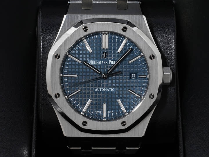 オーデマピゲ ロイヤルオーク Ref.15400ST.OO.1220ST.03 ステンレススチール ブルー文字盤