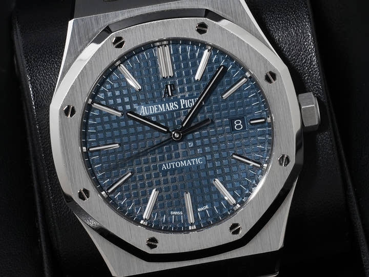 オーデマピゲ ロイヤルオーク Ref.15400ST.OO.1220ST.03 ステンレススチール ブルー文字盤
