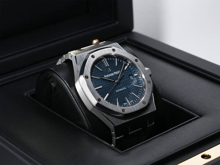 オーデマピゲ ロイヤルオーク Ref.15400ST.OO.1220ST.03 ステンレススチール ブルー文字盤