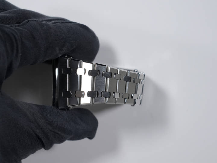 オーデマピゲ ロイヤルオーク Ref.15400ST.OO.1220ST.03 ステンレススチール ブルー文字盤