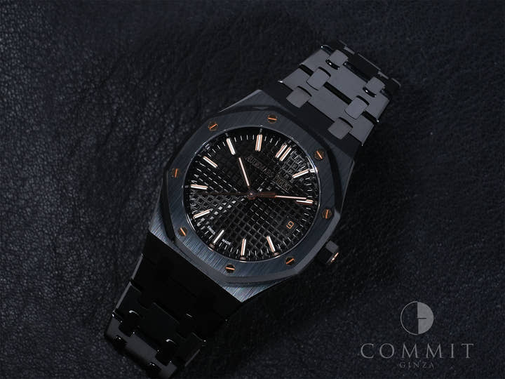 オーデマピゲ ロイヤルオーク Ref.77350CE.OO.1266CE.03.A ブラックセラミック ブラック文字盤