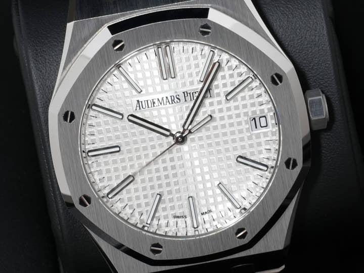 オーデマピゲ ロイヤルオーク Ref.15510ST.OO.1320ST.08 ステンレススチール シルバー文字盤