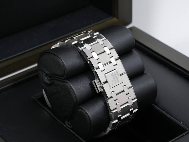 オーデマピゲ ロイヤルオーク Ref.15510ST.OO.1320ST.08 ステンレススチール シルバー文字盤