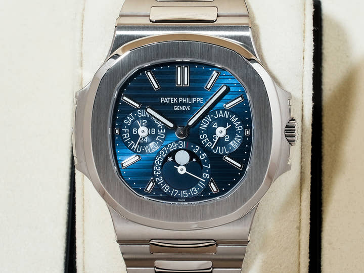 パテックフィリップ ノーチラス パーペチュアルカレンダー Ref.5740/1G-001 ホワイトゴールド ブルー文字盤