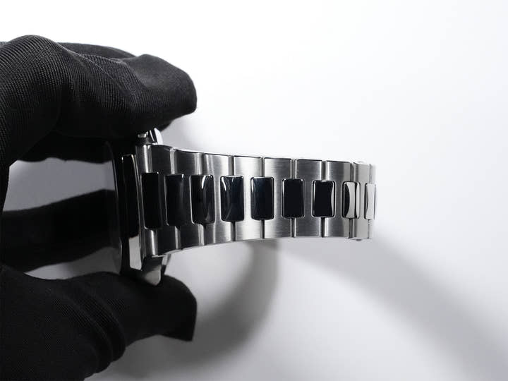 パテックフィリップ ノーチラス トラベルタイム クロノグラフ Ref.5990/1A-001 ステンレススチール ブラックグラデーション文字盤