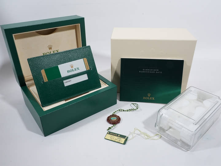 ロレックス サブマリーナー デイト Ref.116610LV ステンレススチール グリーン文字盤