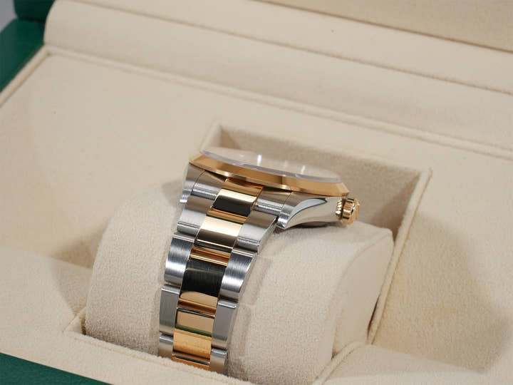 ロレックス エクスプローラー36 Ref.124273 ステンレススチール/イエローゴールド ブラック文字盤