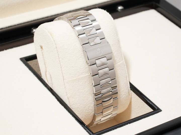 パテックフィリップ ノーチラス プチコンプリケーション Ref.5712/1A-001 ステンレススチール ブルー文字盤