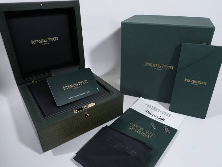 オーデマピゲ ロイヤルオーク ジャンボ エクストラ シン 50周年記念 Ref.16202ST.OO.1240ST.01 ステンレススチール ナイトブルー文字盤