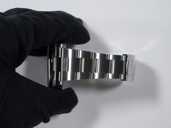 ロレックス オイスターパーペチュアル41 Ref.124300 ステンレススチール コーラルレッド文字盤 中古 biauxx9a