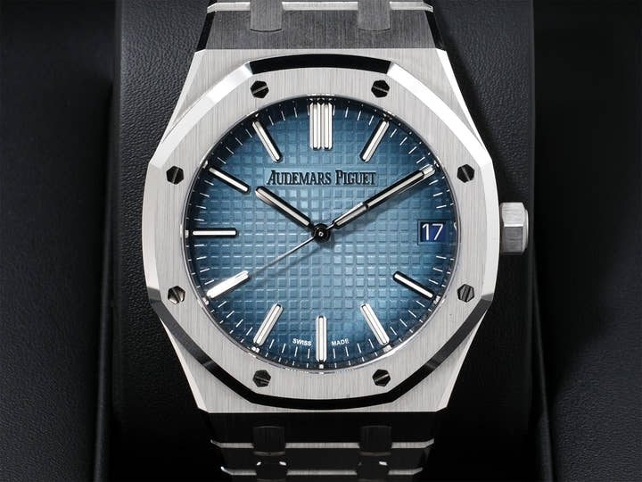 オーデマピゲ ロイヤルオーク Ref.15510BC.OO.1320BC.02 ホワイトゴールド スモークブルー文字盤