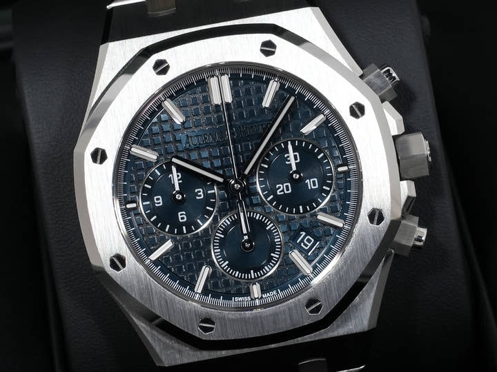 オーデマピゲ ロイヤルオーク クロノグラフ Ref.26715ST.OO.1356ST.01 ステンレススチール ナイトブルー文字盤