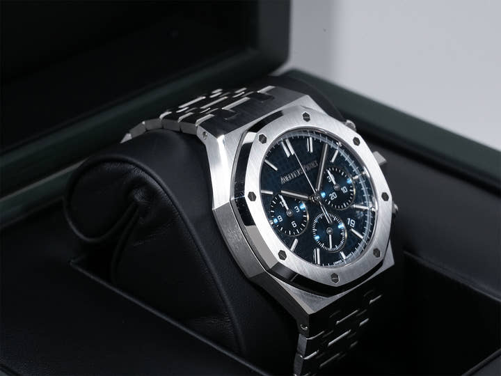オーデマピゲ ロイヤルオーク クロノグラフ Ref.26715ST.OO.1356ST.01 ステンレススチール ナイトブルー文字盤