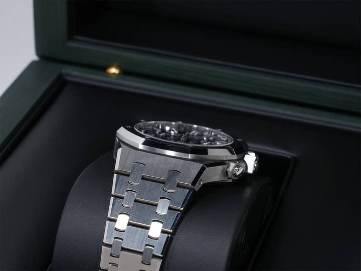 オーデマピゲ ロイヤルオーク クロノグラフ Ref.26715ST.OO.1356ST.01 ステンレススチール ナイトブルー文字盤