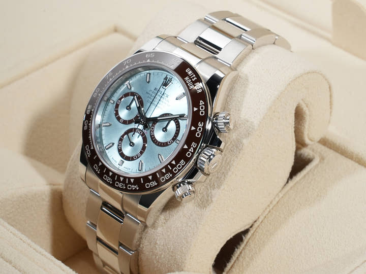 ロレックス デイトナ Ref.126506 プラチナ アイスブルー文字盤