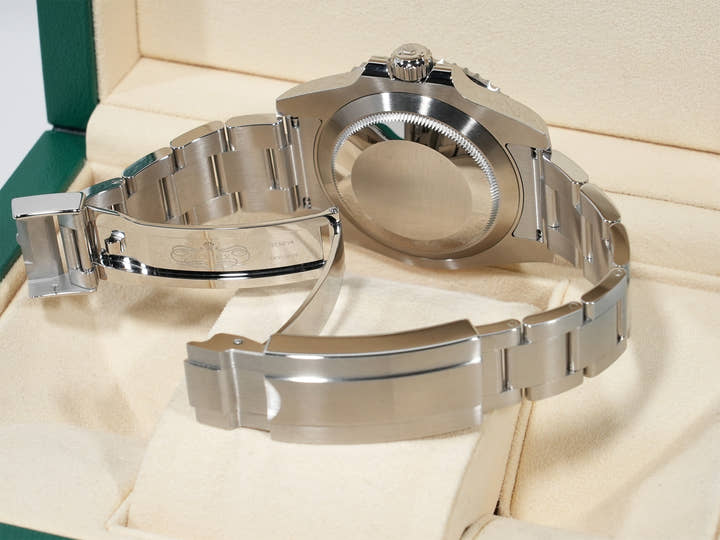 ロレックス サブマリーナー デイト Ref.116610LV ステンレススチール グリーン文字盤