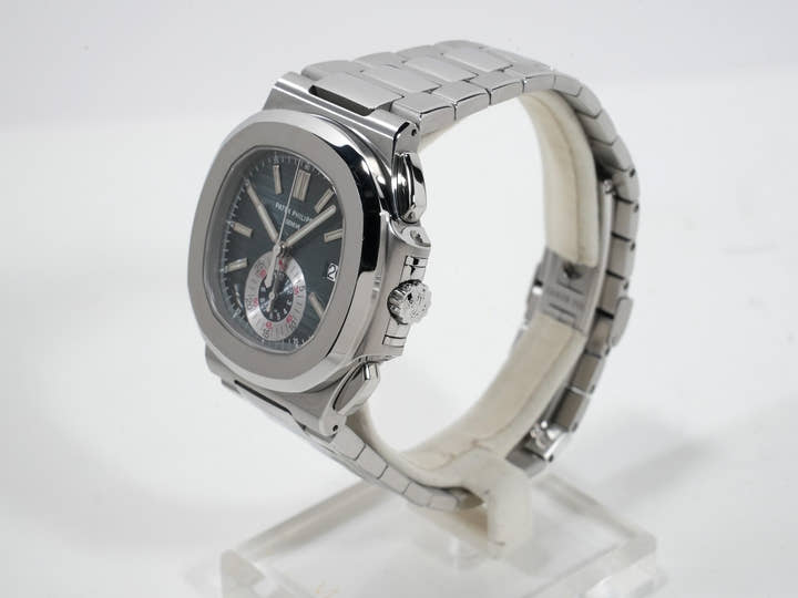 パテックフィリップ ノーチラス クロノグラフ Ref.5980/1A-001 ステンレススチール ブルー文字盤