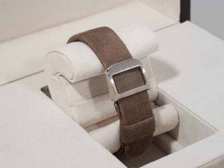 H.モーザー エンデバー パーペチュアル カレンダー コンセプト Ref.1341-0213 18KWG シグネチャーフュメ文字盤 中古 uwszqz92