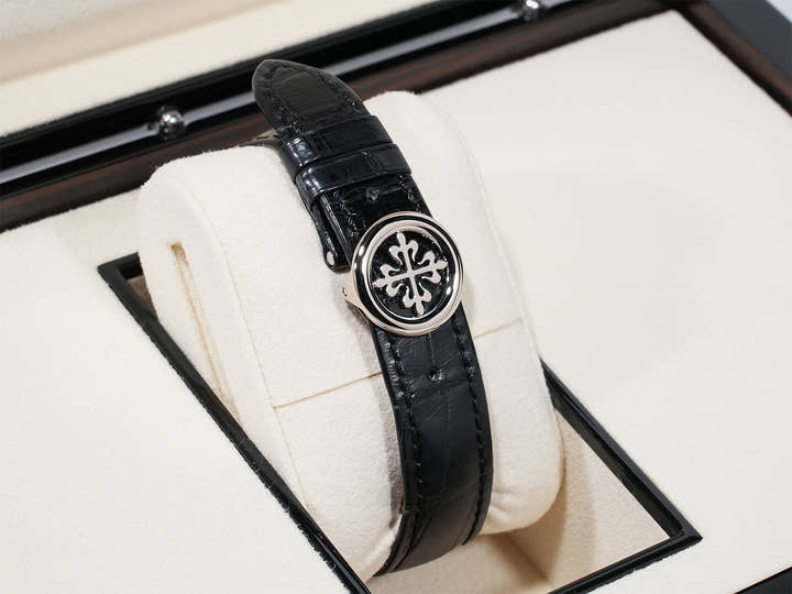 Patek Philippe Annual Calendar Moon Phase Ref. 5396G-011 White Gold Silver Opaline Dial