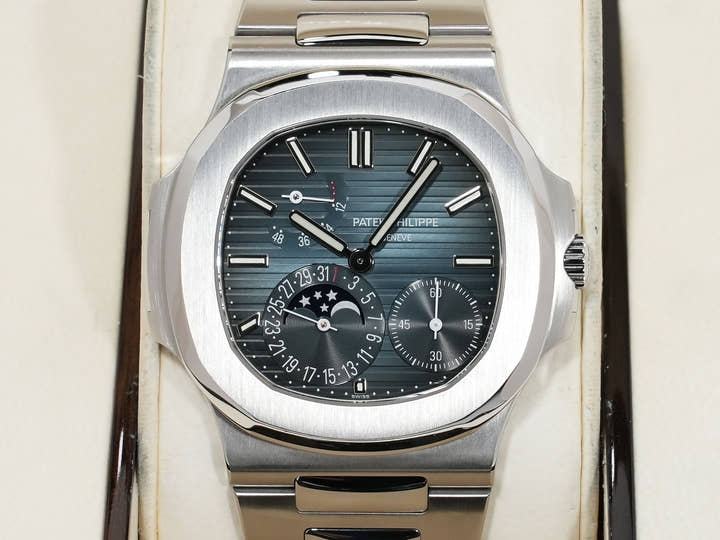 パテックフィリップ ノーチラス プチコンプリケーション Ref.5712/1A-001 ステンレススチール ブルー文字盤