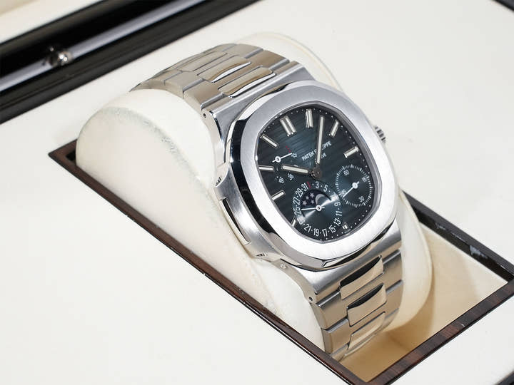 パテックフィリップ ノーチラス プチコンプリケーション Ref.5712/1A-001 ステンレススチール ブルー文字盤