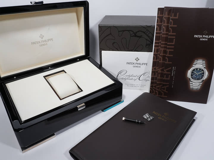 パテックフィリップ ノーチラス プチコンプリケーション Ref.5712/1A-001 ステンレススチール ブルー文字盤