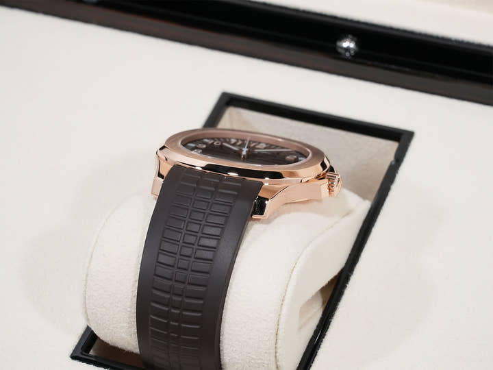 パテックフィリップ アクアノート Ref.5167R-001 ローズゴールド ブラウン文字盤