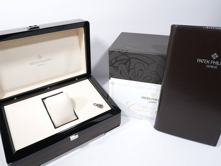 パテックフィリップ カラトラバ グランド エキシビジョン 東京2023 Ref.6127G-010 ホワイトゴールド ラックライトブルー文字盤 極美品 2ganeowi