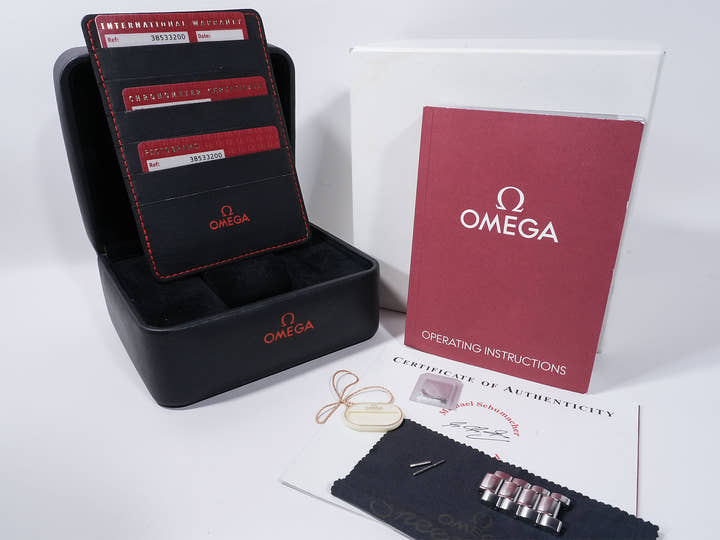 オメガ スピードマスター シューマッハ レジェンド Ref.3853.32 SS アイボリー×ブラック文字盤 中古 ovicbsgu