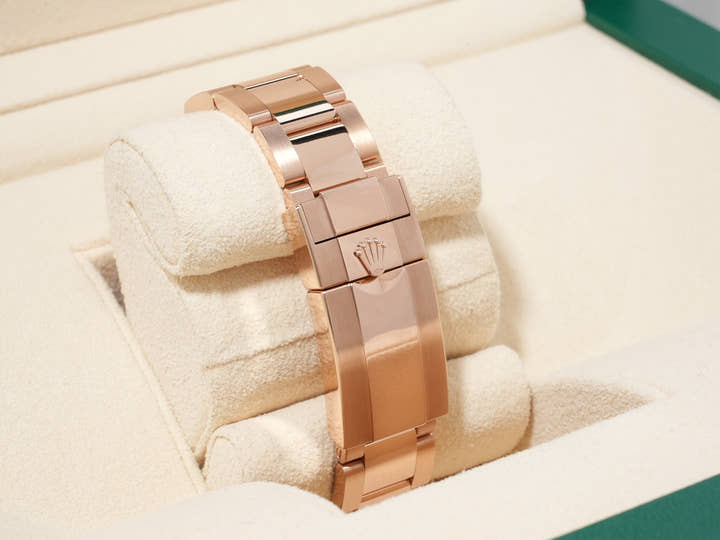 ロレックス デイトナ Ref.116505G エバーローズゴールド ブラック文字盤