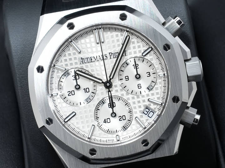 オーデマピゲ ロイヤルオーク クロノグラフ 50周年記念 Ref.26240ST.OO.1320ST.03 ステンレススチール シルバー文字盤