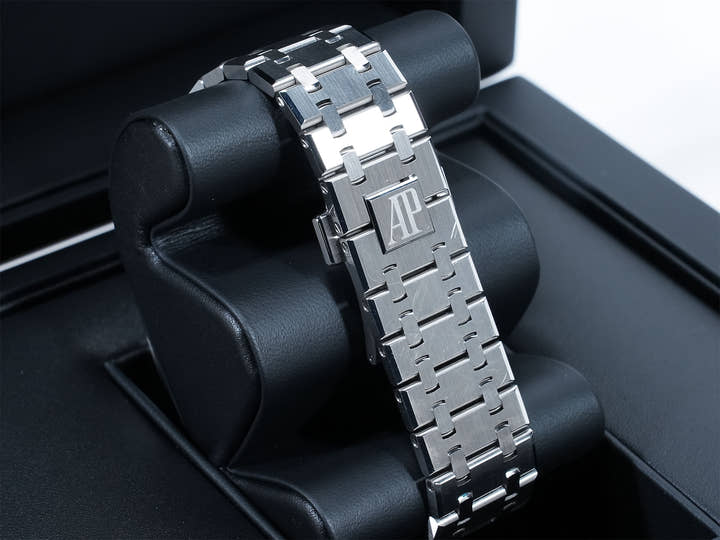 オーデマピゲ ロイヤルオーク クロノグラフ 50周年記念 Ref.26240ST.OO.1320ST.03 ステンレススチール シルバー文字盤