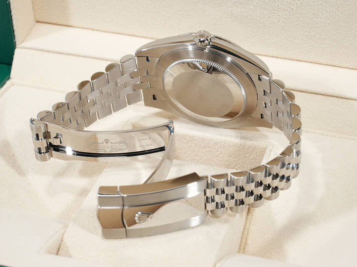 Rolex Datejust 41 Ref. 126334 Stainless Steel/White Gold Bright Blue Dial Jubilee Bracelet