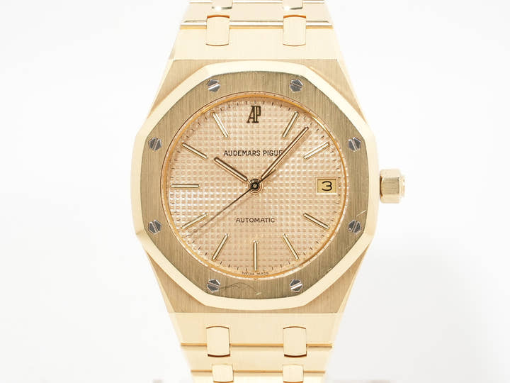 Audemars Piguet Royal Oak Ref. 14790BA.OO.0789BA.03 Yellow Gold Champagne Dial